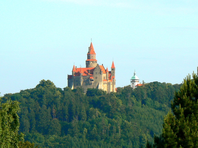 hrad bouzov